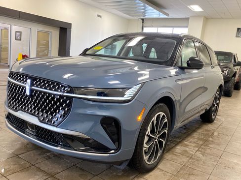 New 2026 Lincoln Nautilus Reserve image 4