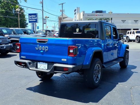 Certified 2020 Jeep Gladiator Overland AWD/4WD image 5