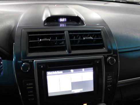 Used 2014 Toyota Camry SE image 32