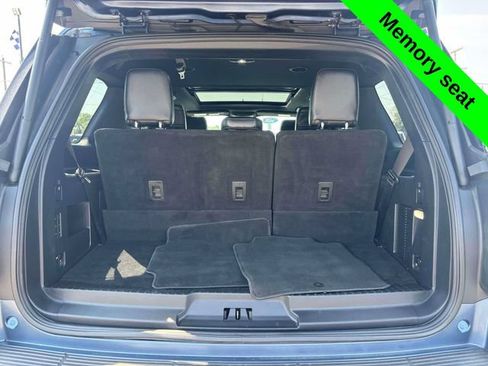 Used 2019 Ford Expedition Limited w/ Equipment Group 302A AWD/4WD image 42