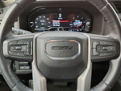 Used 2023 GMC Yukon Denali w/ Denali Reserve Package image 24