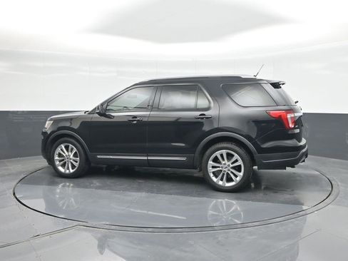 Certified 2019 Ford Explorer XLT w/ Equipment Group 202A image 26