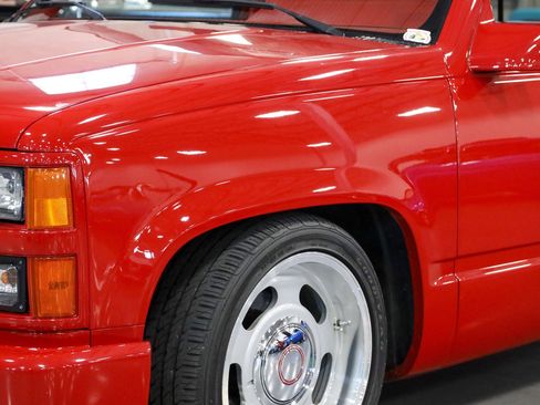 Used 1988 Chevrolet Silverado 1500 2WD Regular Cab image 16