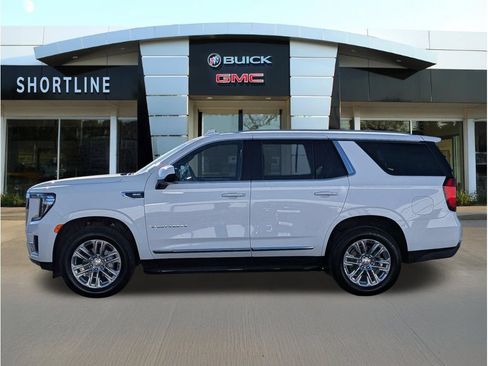 Used 2022 GMC Yukon SLT AWD/4WD image 6