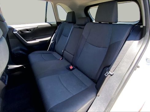Used 2024 Toyota RAV4 XLE FWD image 20