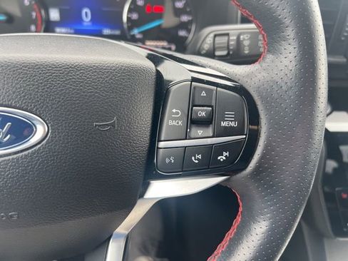 Used 2022 Ford Explorer ST-Line w/ Class IV Trailer Tow Package image 10