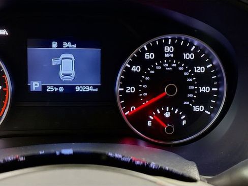 Used 2020 Kia Sportage LX image 12