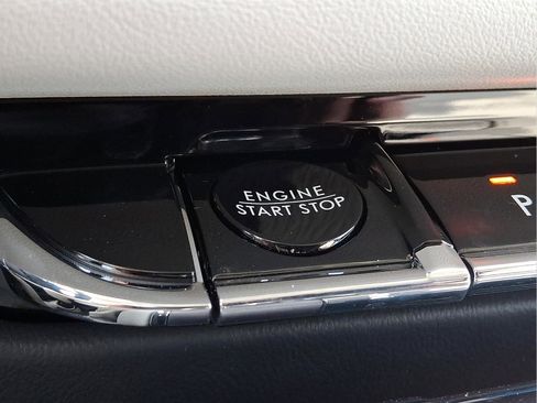 New 2026 Lincoln Aviator AWD image 17