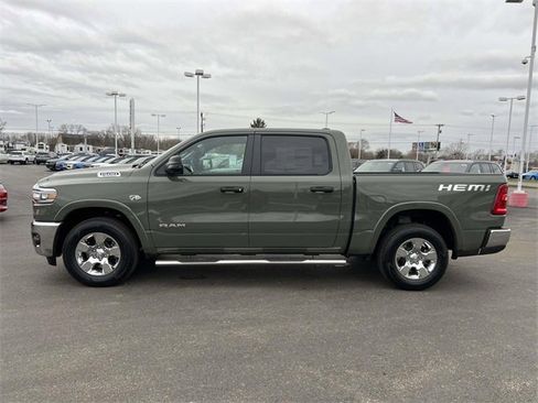 New 2026 RAM 1500 4x4 Crew Cab image 4