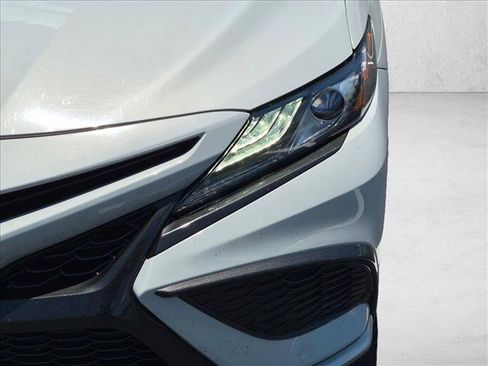 Used 2022 Toyota Camry XSE w/ Navigation Package FWD image 9