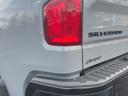 Used 2024 Chevrolet Silverado 1500 LT Trail Boss image 17