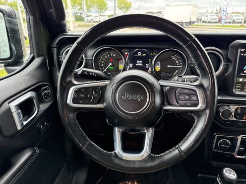 Used 2023 Jeep Wrangler Unlimited Sahara w/ Cold Weather Group image 20