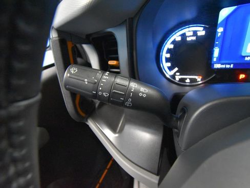 Used 2023 Ford Bronco Badlands w/ Sasquatch Package image 12