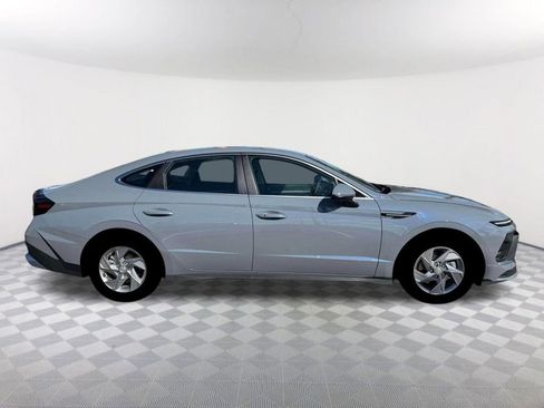 New 2026 Hyundai Sonata SE FWD image 9