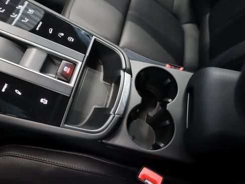 New 2026 Porsche Macan S image 19