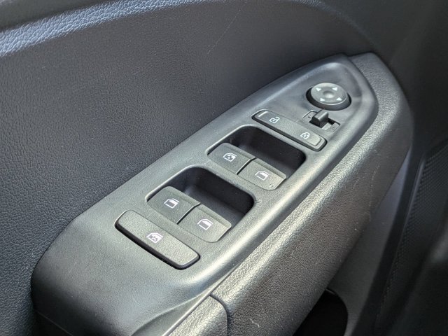 Used 2025 Hyundai Venue SEL FWD image 24