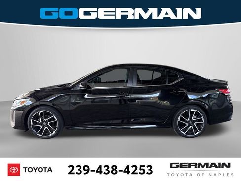 Used 2024 Nissan Sentra SR w/ SR Premium Package FWD image 3