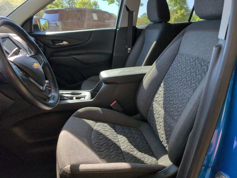 Used 2024 Chevrolet Equinox LT AWD/4WD image 14