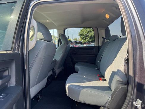 Used 2019 RAM 1500 Express w/ Express Value Package AWD/4WD image 10