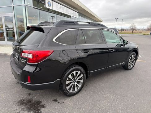 Used 2017 Subaru Outback 2.5i Limited image 7