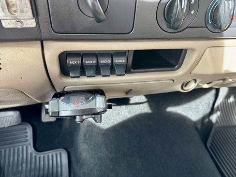 Used 2005 Ford F250 XLT image 19