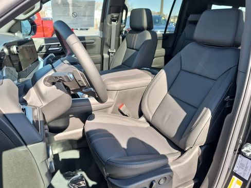 New 2026 Chevrolet Suburban RST w/ Sun And Tow Package image 12