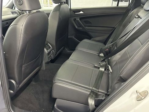 Certified 2021 Volkswagen Tiguan SE R-Line image 14