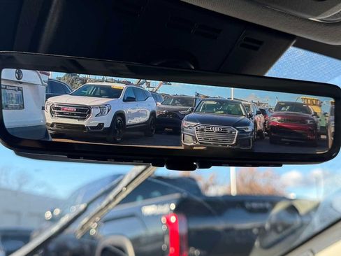 New 2026 Toyota Prius Plug-In Hybrid image 13