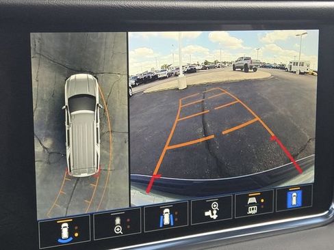 Used 2023 GMC Yukon Denali w/ LPO, Floor Liner Package AWD/4WD image 5
