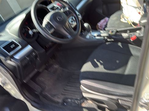 Used 2015 Subaru Crosstrek 2.0i Premium AWD/4WD image 17