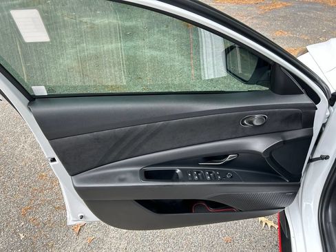Used 2022 Hyundai Elantra N FWD image 14