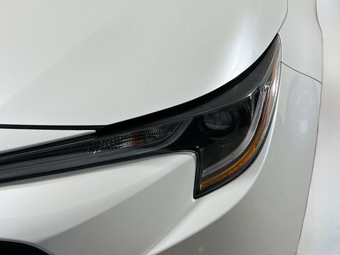 Used 2026 Toyota Corolla LE FWD image 11