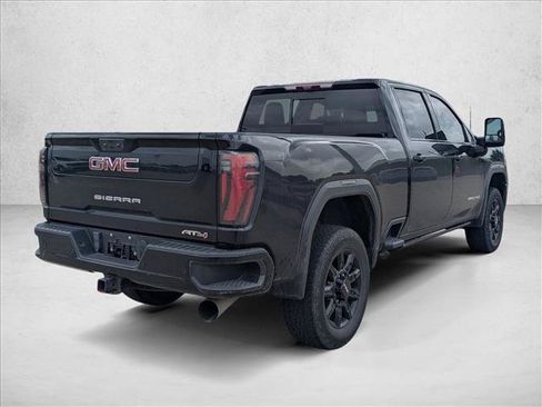 Used 2024 GMC Sierra 2500 AT4 w/ Technology Package AWD/4WD image 5
