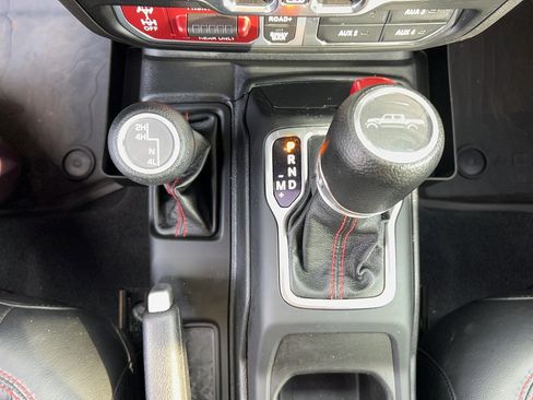 Used 2023 Jeep Gladiator Rubicon w/ Trailer Tow Package image 23