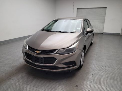 Used 2017 Chevrolet Cruze LT w/ Convenience Package image 15