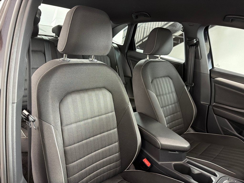 Used 2023 Volkswagen Jetta Sport FWD image 23