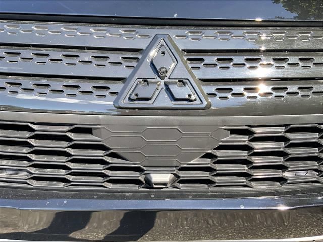 Used 2024 Mitsubishi Eclipse Cross ES AWD/4WD image 5