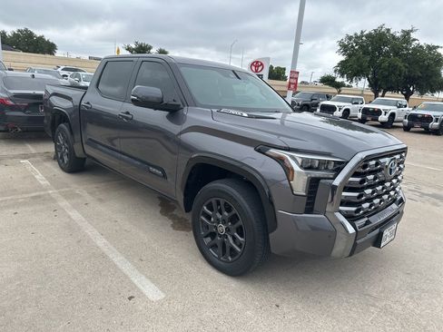 Used 2024 Toyota Tundra Platinum AWD/4WD image 2