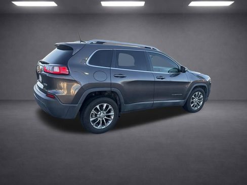 Used 2019 Jeep Cherokee Latitude Plus image 11