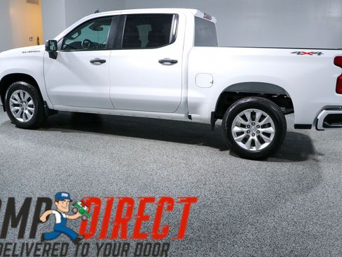 Used 2024 Chevrolet Silverado 1500 Custom AWD/4WD image 10