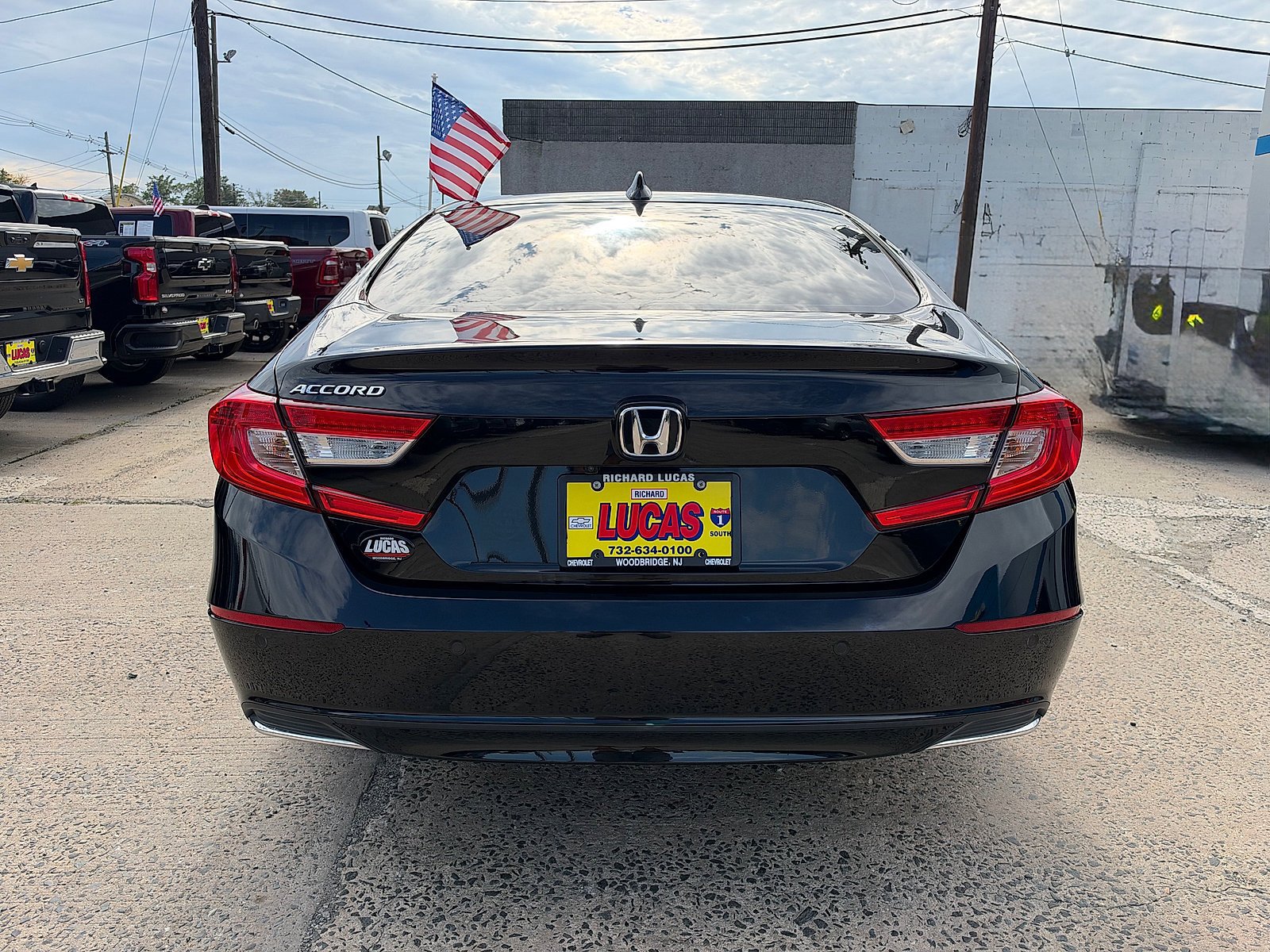 Used 2021 Honda Accord EX-L image 6