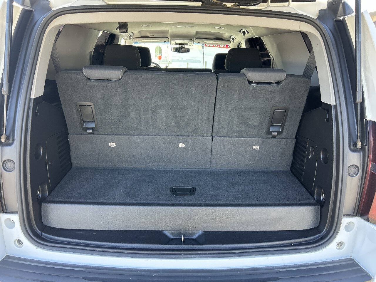 Used 2018 Chevrolet Tahoe LS w/ Max Trailering Package RWD image 19