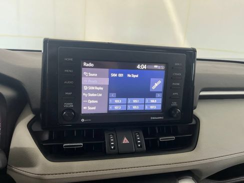 Used 2022 Toyota RAV4 XLE Premium AWD/4WD image 66