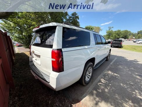 Used 2017 Chevrolet Suburban LT AWD/4WD image 11