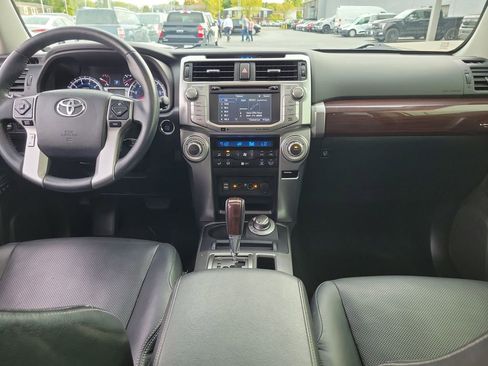 Used 2018 Toyota 4Runner Limited image 11