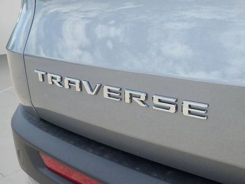 New 2026 Chevrolet Traverse LT FWD image 5