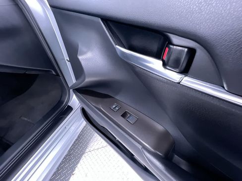 Used 2024 Toyota Camry SE FWD image 36