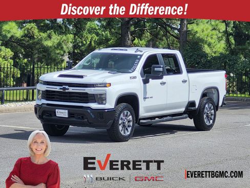 Certified 2024 Chevrolet Silverado 2500 Custom w/ Custom Value Package AWD/4WD image 1