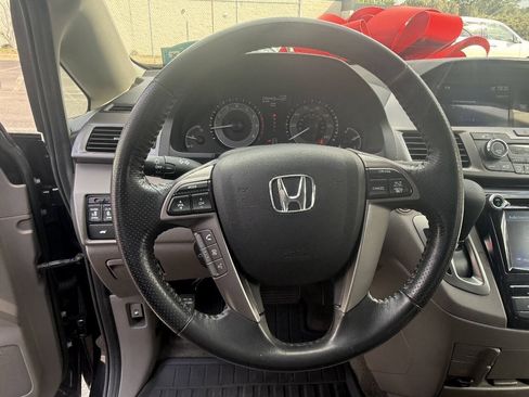 Used 2017 Honda Odyssey EX-L image 12