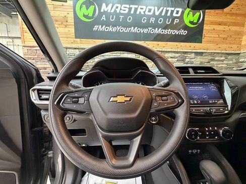 Used 2023 Chevrolet TrailBlazer LT w/ Convenience Package AWD/4WD image 18